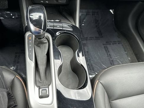 Used 2024 Buick Envista Sport Touring FWD image 23