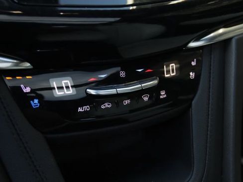 Certified 2023 Cadillac XT6 Sport w/ Technology Package image 20