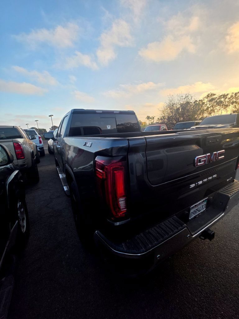 Used 2019 GMC Sierra 1500 SLT w/ SLT Premium Plus Package AWD/4WD image 3