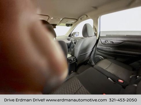Certified 2020 Nissan Rogue S image 9