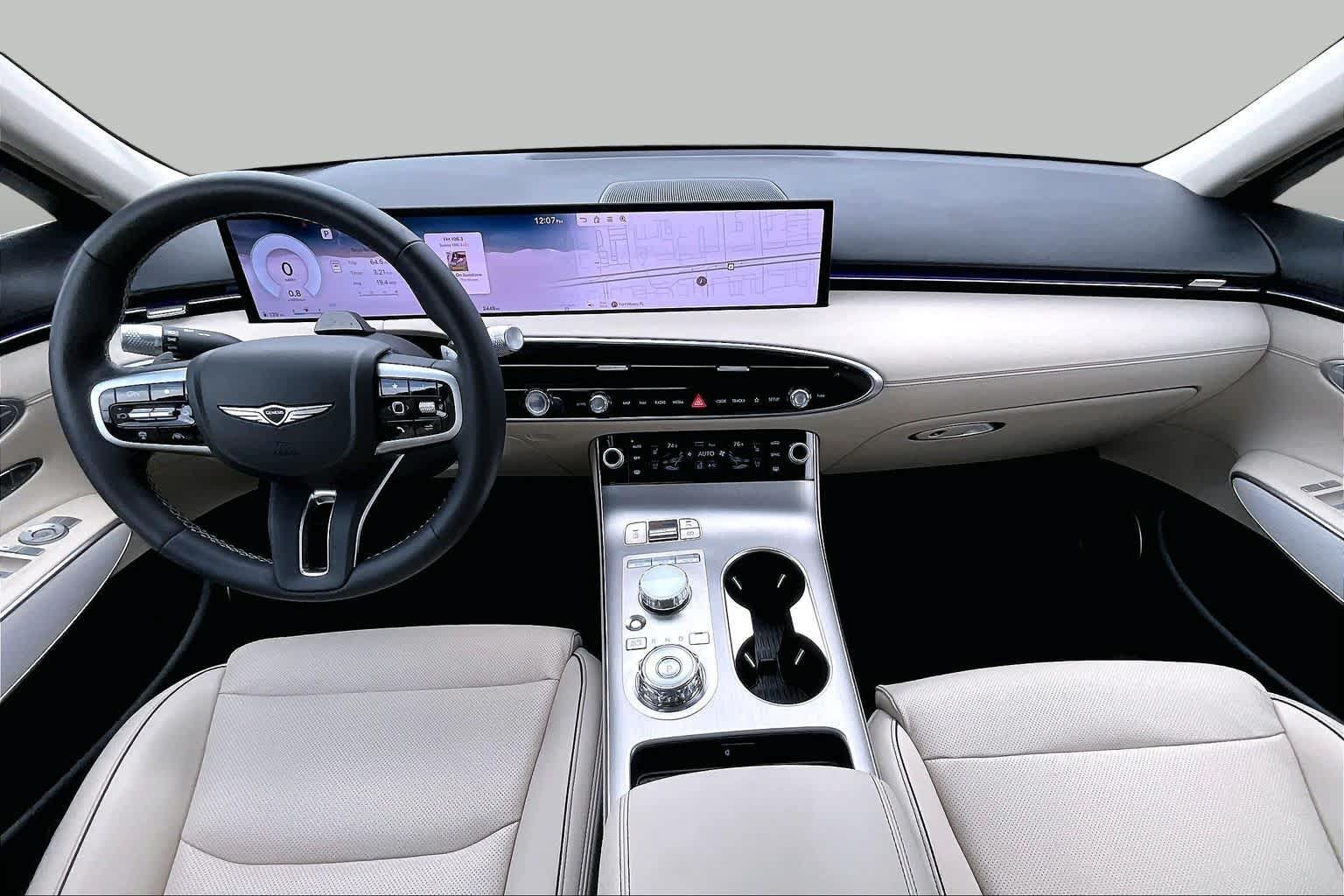 Used 2026 Genesis GV70 2.5T Advanced AWD/4WD image 16