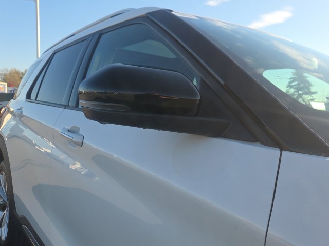 Used 2023 Ford Explorer Platinum w/ Premium Technology Package AWD/4WD image 4