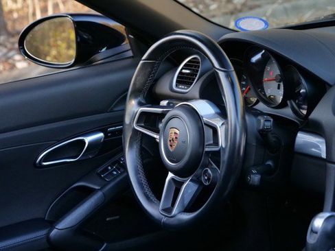 Used 2018 Porsche 718 Boxster S image 35