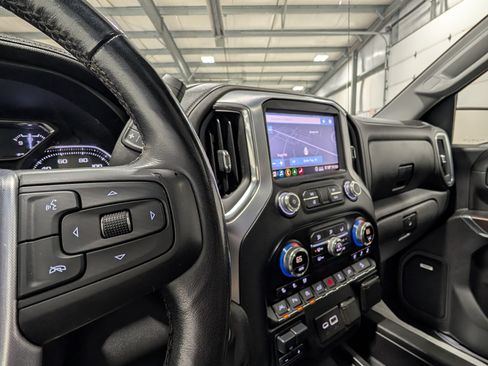 Used 2020 GMC Sierra 1500 SLT w/ SLT Premium Plus Package AWD/4WD image 28