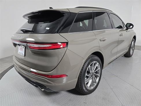 New 2026 Lincoln Corsair Grand Touring image 4