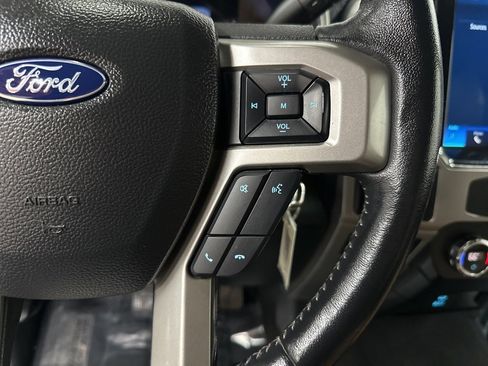 Used 2022 Ford F250 Lariat image 16