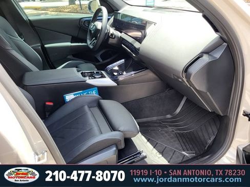 Used 2025 BMW X3 xDrive30i w/ M Sport Package AWD/4WD image 12