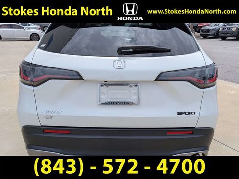 Used 2024 Honda HR-V Sport image 9