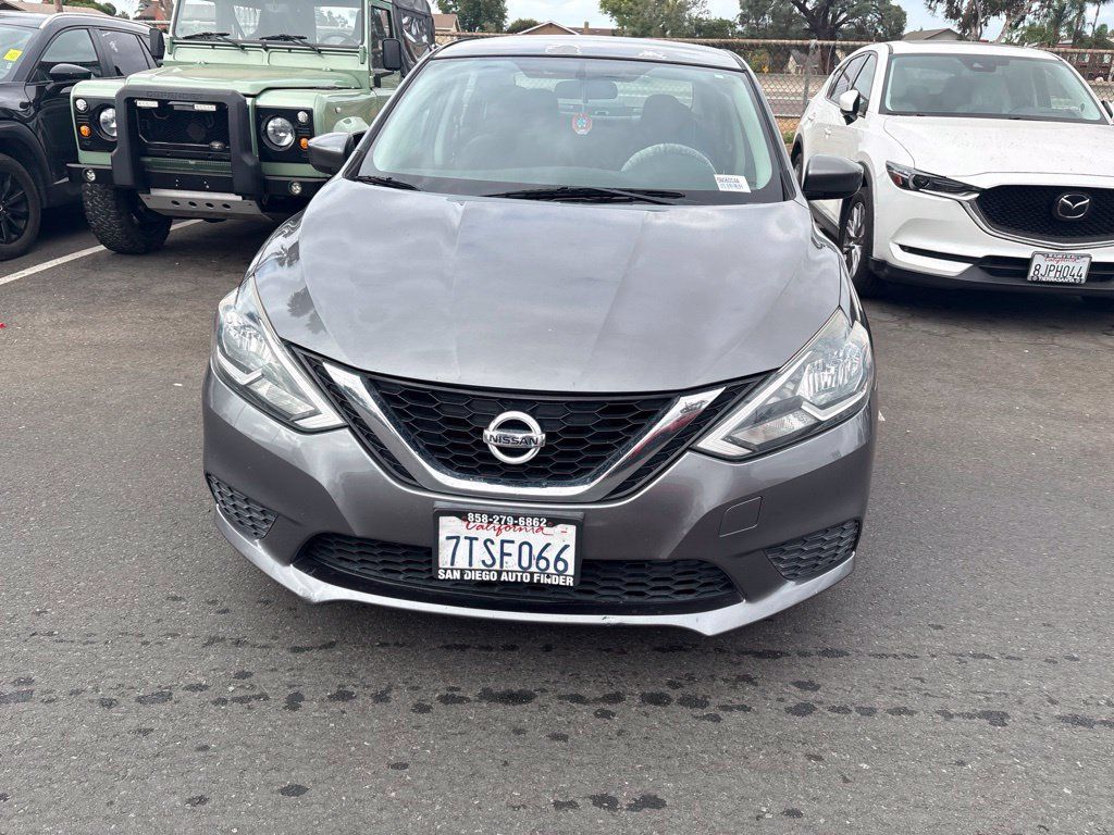 Used 2016 Nissan Sentra SV FWD image 3