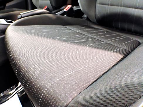 Used 2021 Hyundai Venue SE image 41