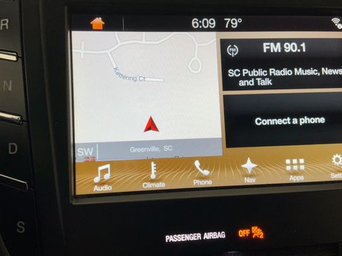 Used 2017 Lincoln MKC Select w/ Select Plus Package FWD image 11