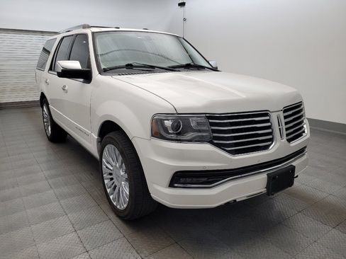 Used 2015 Lincoln Navigator 2WD w/ Equipment Group 101A Reserve image 13