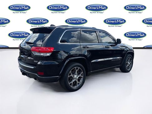 Used 2018 Jeep Grand Cherokee Limited AWD/4WD image 7