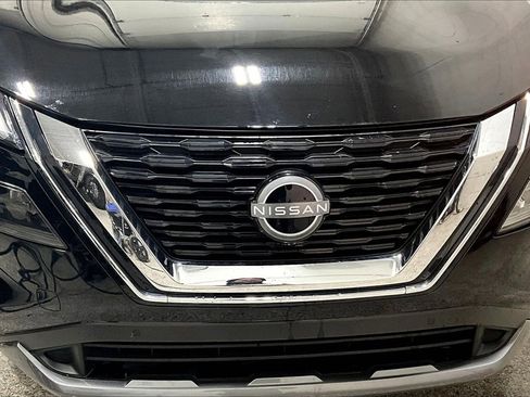 Used 2023 Nissan Rogue SL w/ SL Premium Package image 32