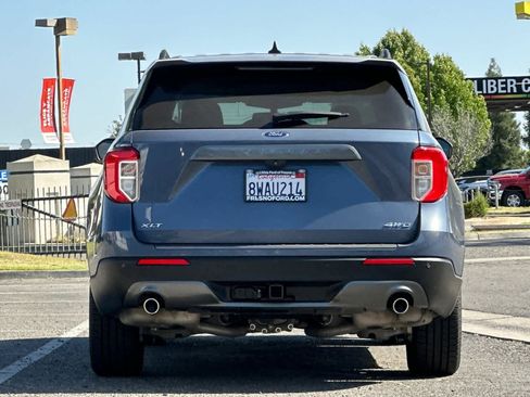 Certified 2021 Ford Explorer XLT w/ Equipment Group 202A AWD/4WD image 8