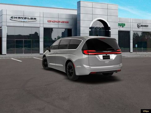 New 2026 Chrysler Pacifica Select image 5