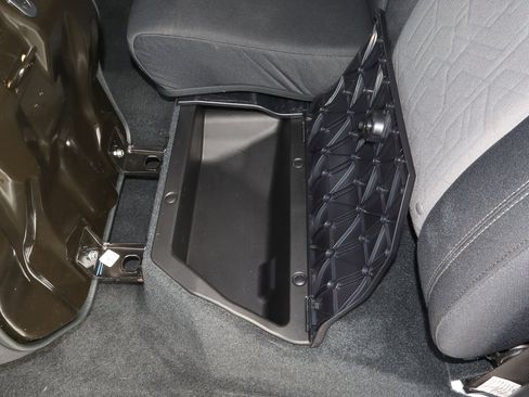 Used 2023 Toyota Tacoma TRD Off-Road image 22