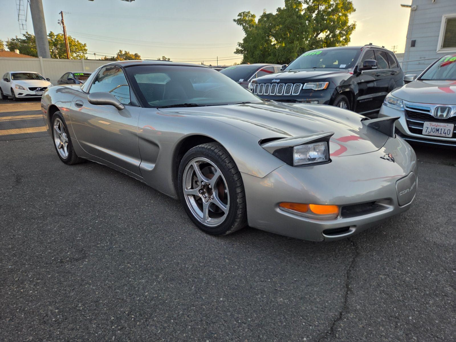 Used 2001 Chevrolet Corvette Coupe RWD image 5