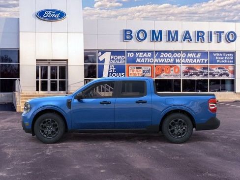 New 2026 Ford Maverick XLT w/ XLT Luxury Package FWD image 3
