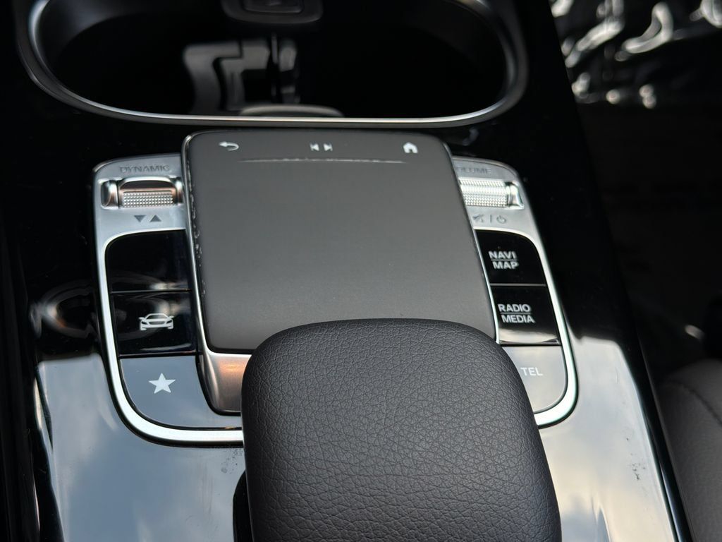 Used 2020 Mercedes-Benz A 220 4MATIC image 33