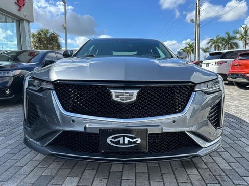 Used 2022 Cadillac CT4 Luxury w/ LPO, Exterior Accent Package RWD image 2