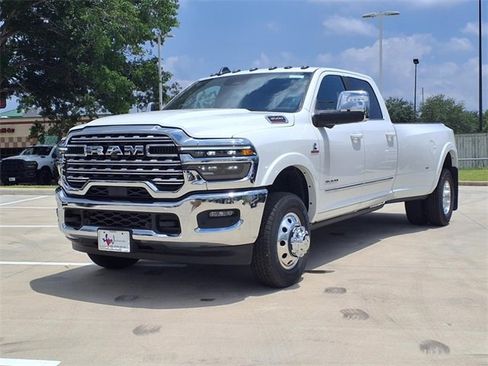 New 2025 RAM 3500 Limited image 13