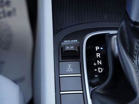Certified 2024 Hyundai Kona SE AWD/4WD image 30