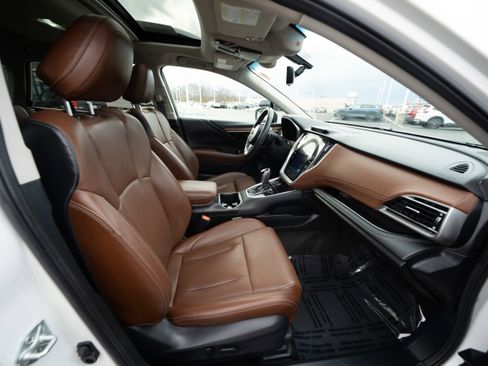 Used 2021 Subaru Outback Touring w/ Popular Package #2 image 27