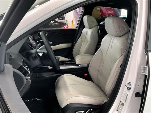 New 2026 Acura RDX SH-AWD image 11