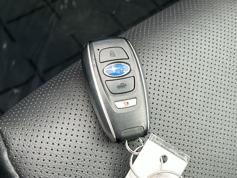 Certified 2025 Subaru Outback Limited AWD/4WD image 30