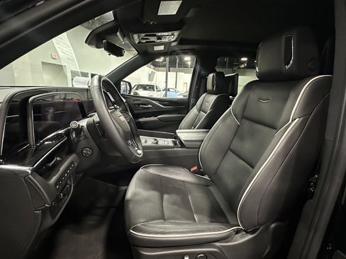 Used 2022 Cadillac Escalade Sport w/ Touring Package image 14