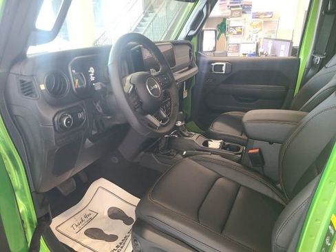 New 2025 Jeep Wrangler Unlimited Rubicon 392 image 11