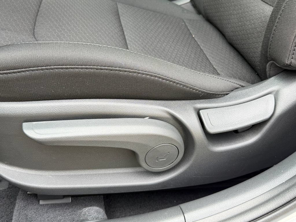 Used 2019 Hyundai Elantra Value Edition w/ Cargo Package FWD image 11