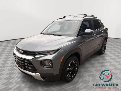 Used 2022 Chevrolet TrailBlazer LT FWD image 1