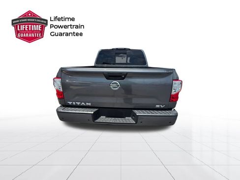 Used 2021 Nissan Titan SV w/ SV Convenience Package RWD image 8