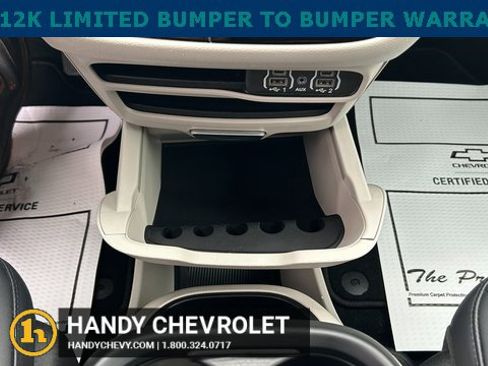 Used 2024 Chrysler Pacifica Touring-L image 33
