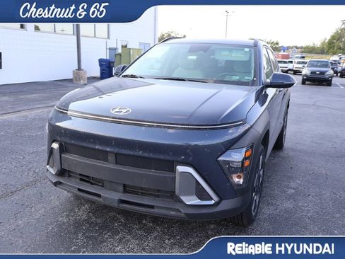 Used 2025 Hyundai Kona SEL AWD/4WD image 9