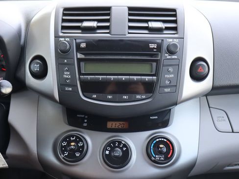 Used 2006 Toyota RAV4 4WD image 32