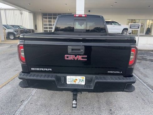 Used 2017 GMC Sierra 1500 Denali w/ Denali Ultimate Package image 10