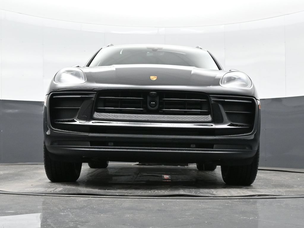 Certified 2026 Porsche Macan AWD/4WD image 41