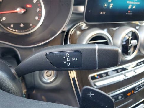Used 2020 Mercedes-Benz GLC 300 image 23
