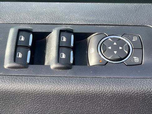 Used 2017 Ford F150 XLT w/ Equipment Group 302A Luxury image 38