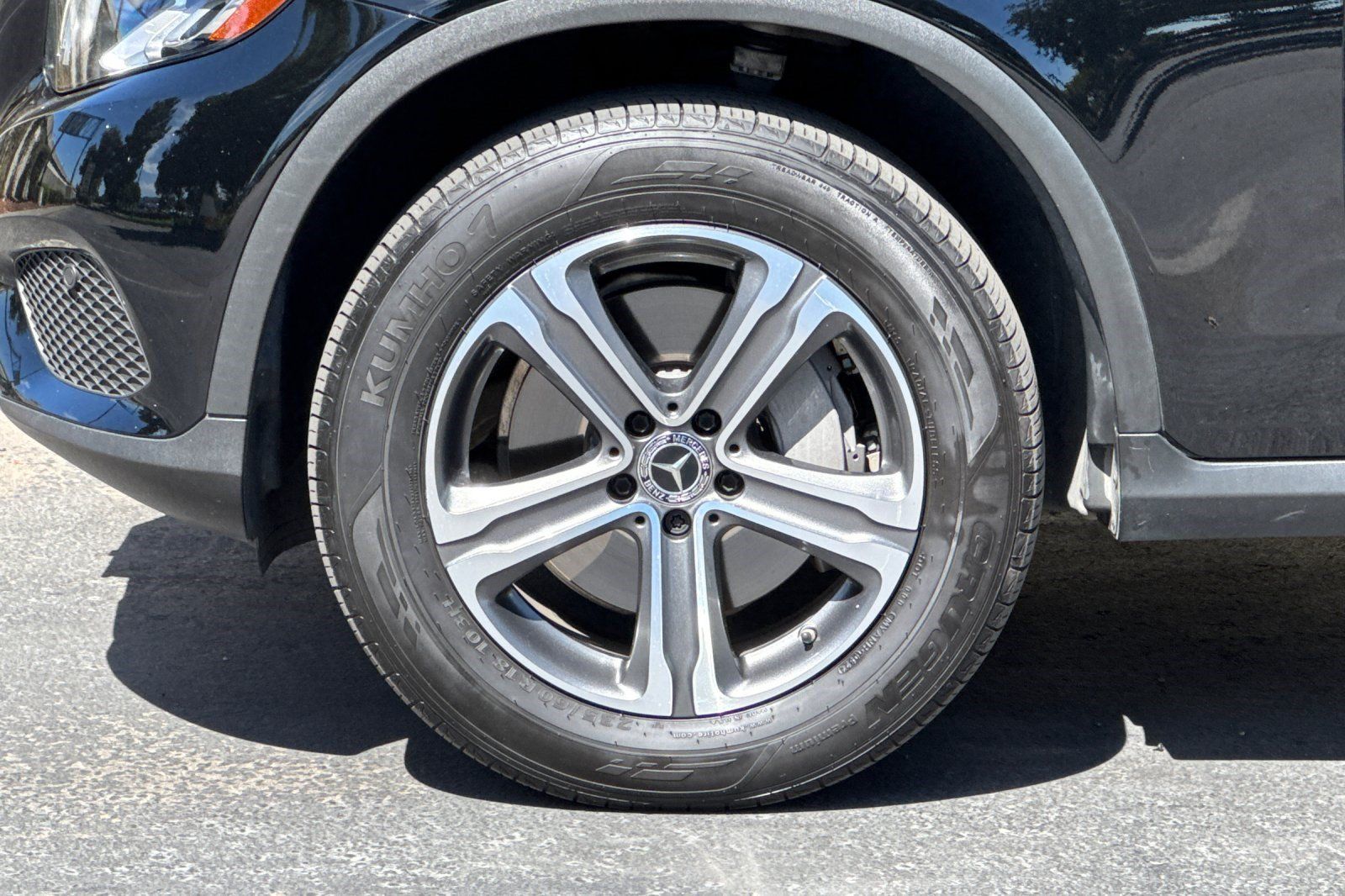 Used 2018 Mercedes-Benz GLC 300 4MATIC image 37