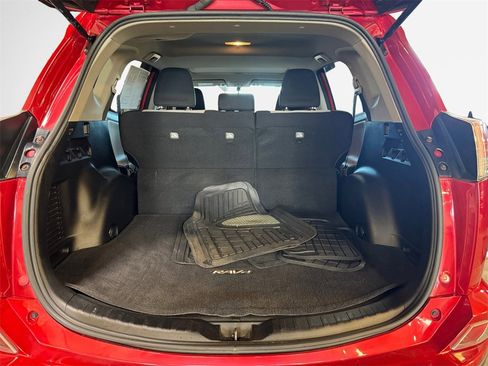 Used 2016 Toyota RAV4 XLE image 25