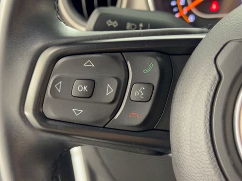 Used 2018 Jeep Wrangler Unlimited Sport S AWD/4WD image 18