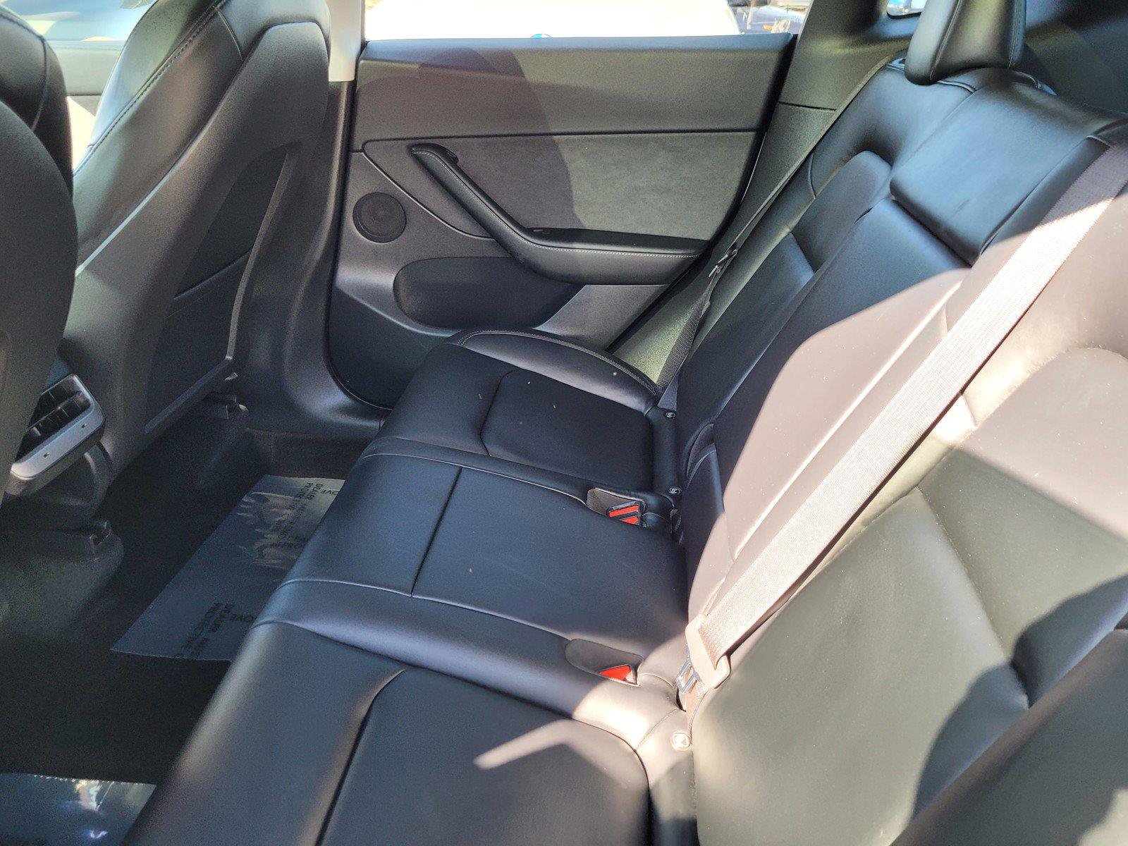 Used 2022 Tesla Model Y Long Range AWD/4WD image 16