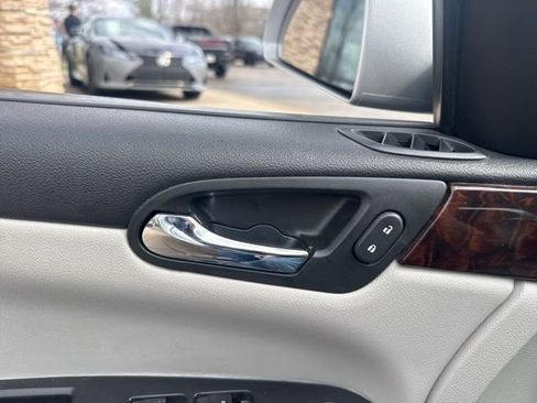 Used 2012 Chevrolet Impala LT w/ LT Sunroof Package image 12