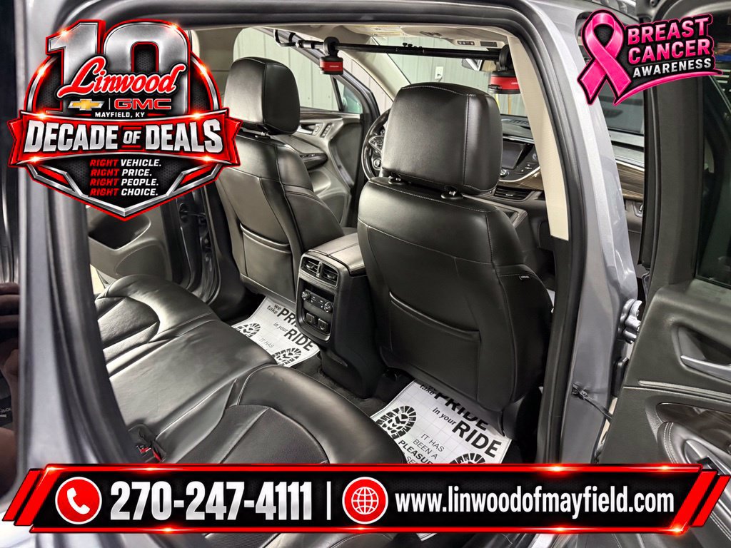 Used 2019 Buick Envision Essence FWD image 25