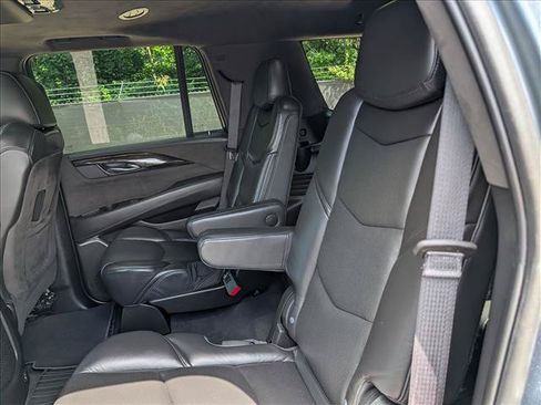 Used 2020 Cadillac Escalade Platinum AWD/4WD image 28