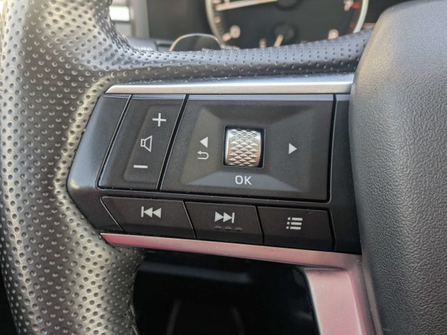 Used 2025 Mitsubishi Outlander SE FWD image 27